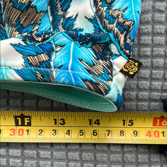 Feather Print Halter Bikini Top - Picture 3 of 5